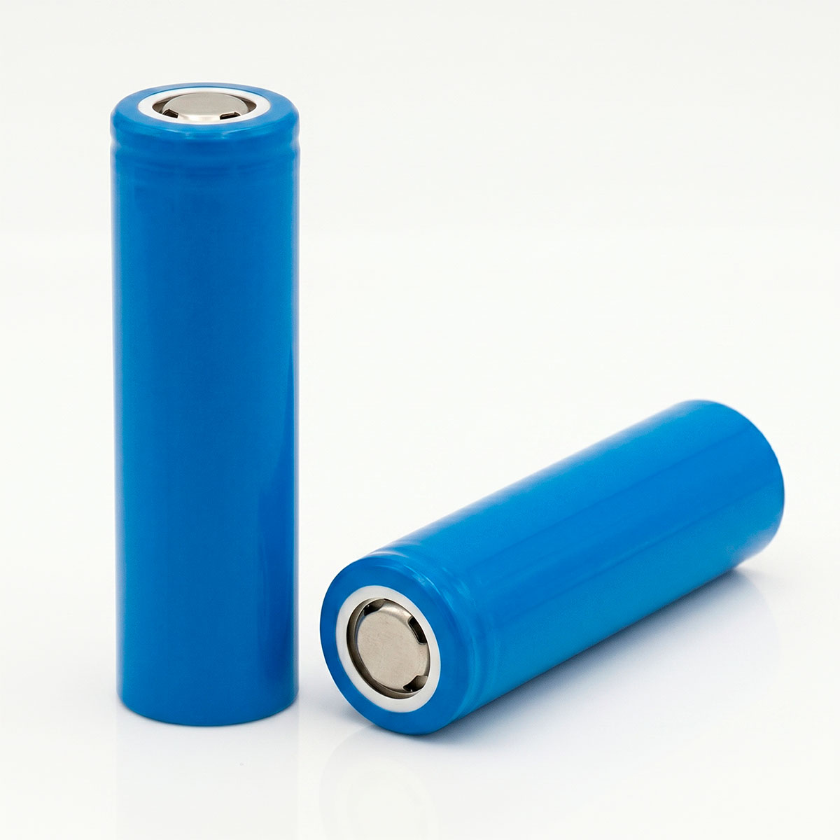 Celda Litio NMC 18650 2600 mAh Celda Litio NMC 18650 2600 mAh